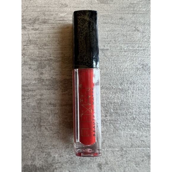 ELEMAN BEAUTY Matte Liquid Lipstick in Moscow New Sealed Red Non Drying 2.2ml - Picture 2 of 4